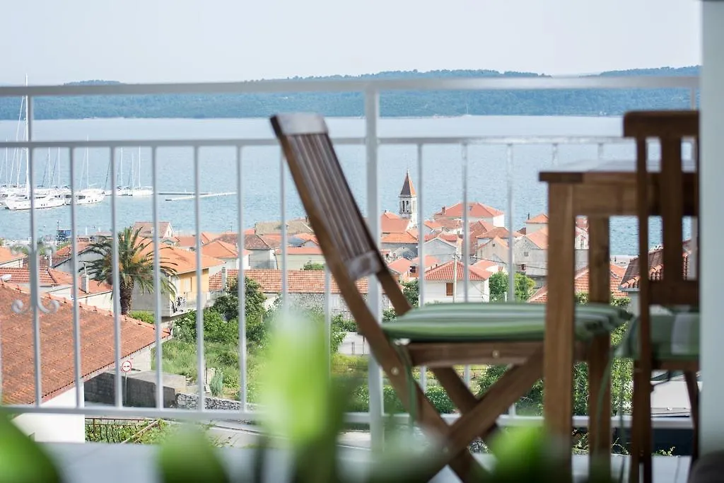 Apartments Iva Trogir
