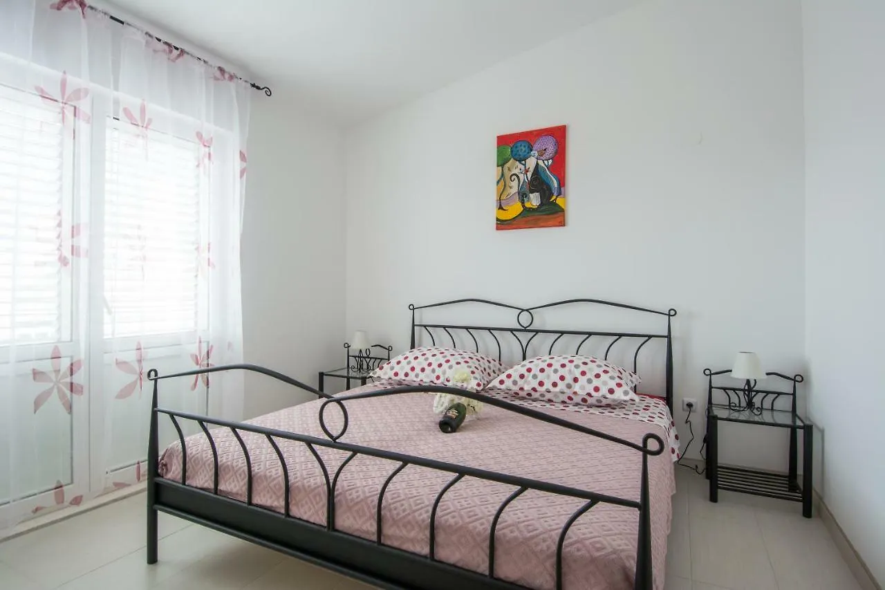 Apartments Iva Trogir Croatia