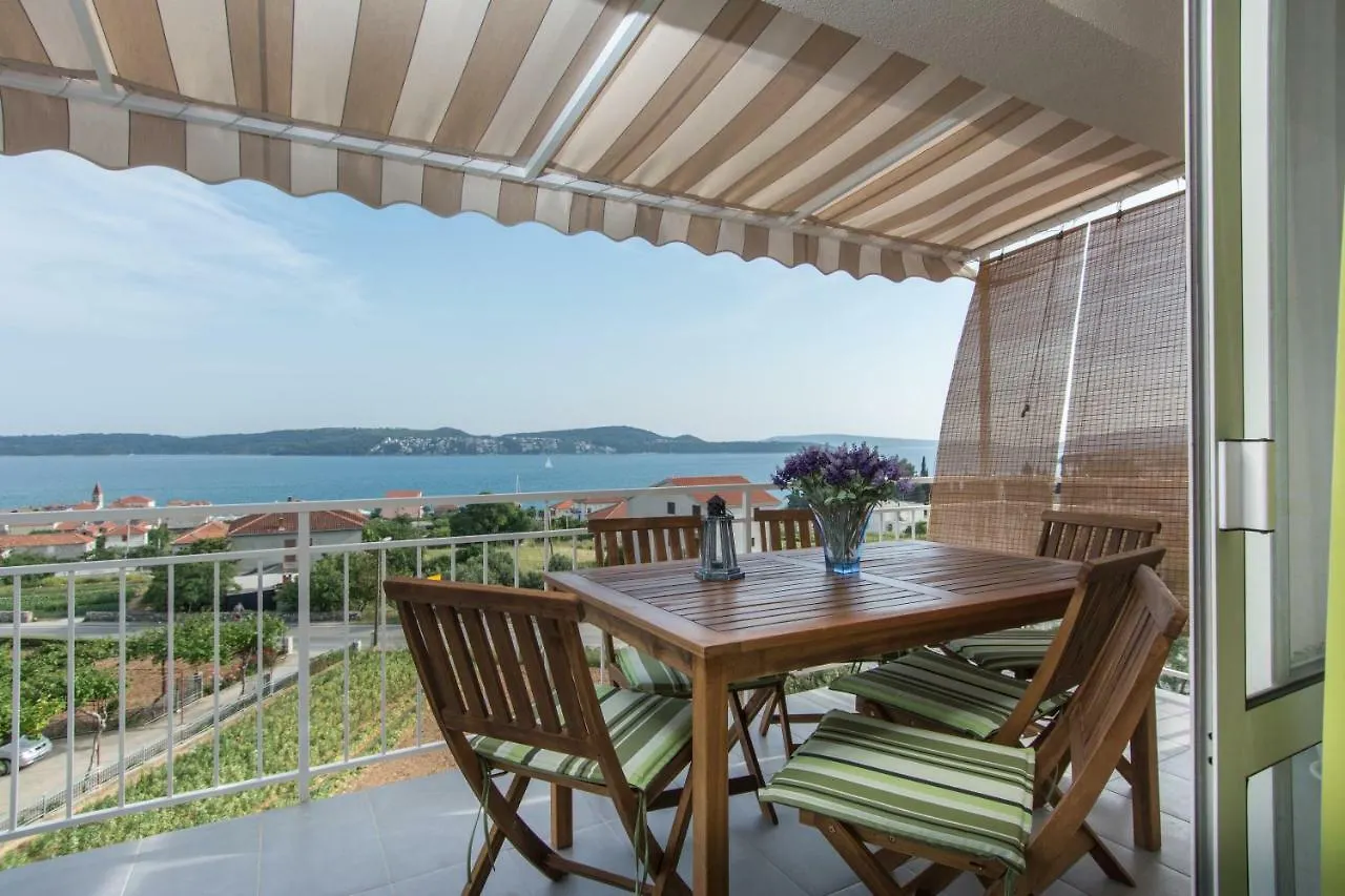 Apartments Iva Trogir