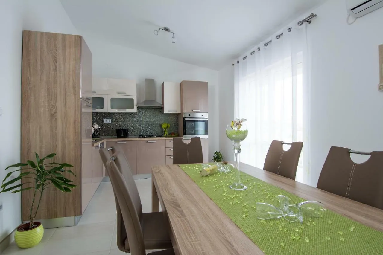 Apartments Iva Trogir